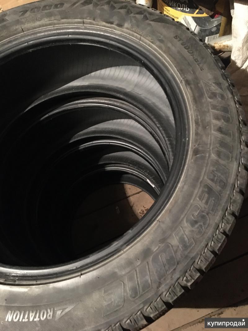 Шины Bridgestone 4 штуки зимние 225/55/R17 в Оренбурге