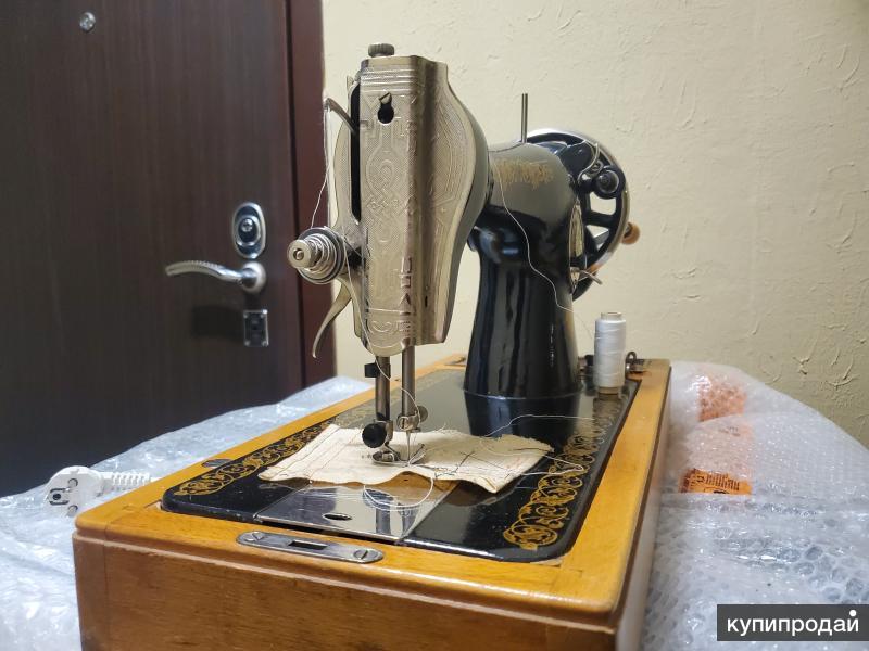 Ручная машинка пмз. Подольский Мехзавод швейная машинка 1100105. Швейная машинка начало 20 века ручная. Производство МЦК швейная машина.