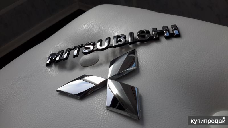 Значок Mitsubishi значок Mitsubishi