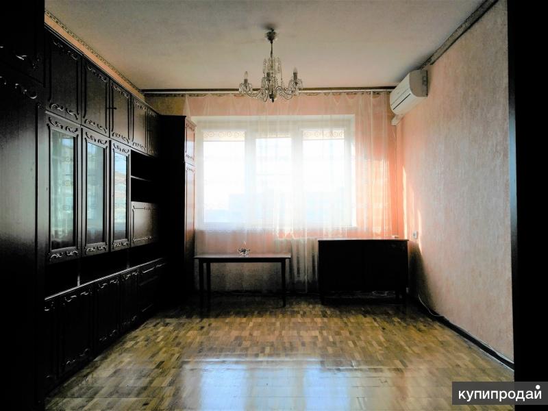 Продаю в Центре, Соборный, 3-к кв, 64/40/12, 5/9 эт. Цена: 3800000