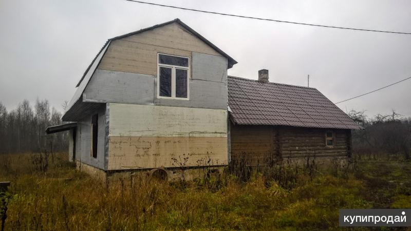 Два дома с хоз. постройками и баней на хуторе, 12 Га. земли.