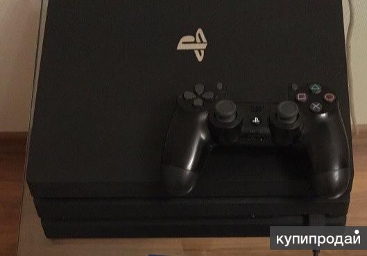 Продам игровую приставку PlayStation 4 PRO
