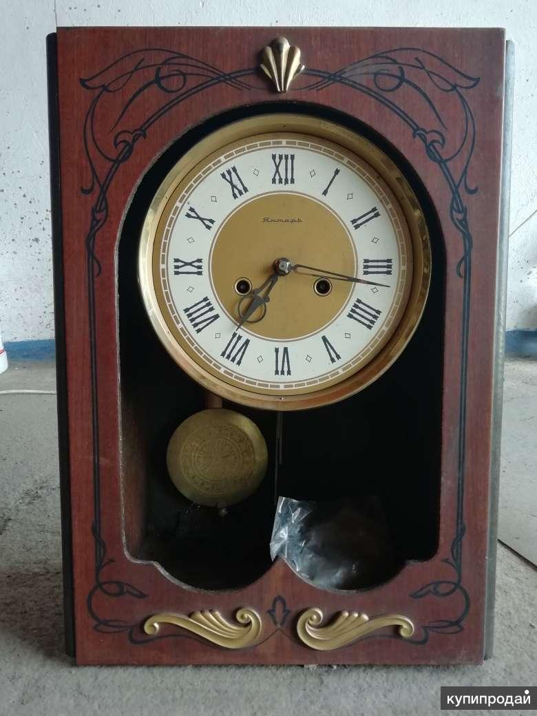 Настенные часы янтарь цена. Часы янтарь СССР (57215 ). Часы янтарь 230 ЧБН. Часы янтарь 1971. Часы с боем янтарь СССР.