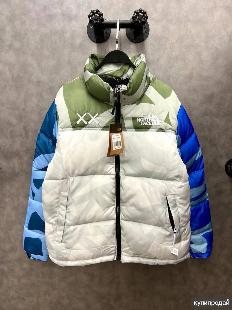 TNF KAWS пуховик