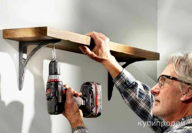 Настенные крепления для полок. Крепление для полочек. Крепёж для полок к стене. Угловой крепеж для полок. Полка на кронштейнах.
